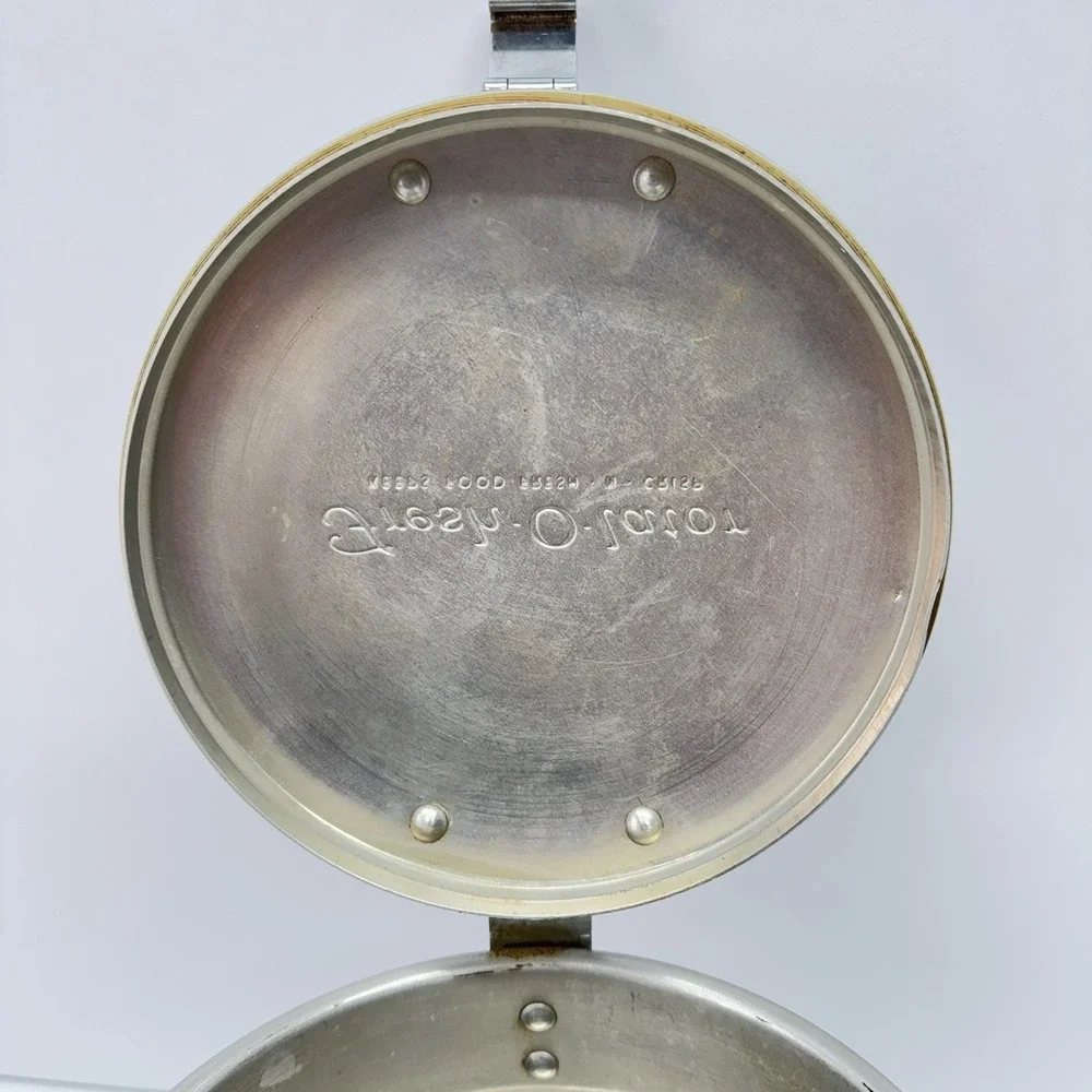 Vintage Fresh-O-Lator Aluminum Coffee Canister Clamp Lid Original Soft Gasket